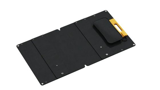 الاستخدام المنزلي محطة طاقة محمولة قابلة لإعادة الشحن مع لوحات طاقة شمسية صغيرة قابلة للطي