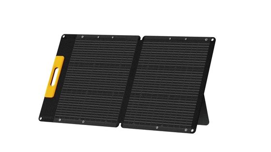 الاستخدام المنزلي محطة طاقة محمولة قابلة لإعادة الشحن مع لوحات طاقة شمسية صغيرة قابلة للطي